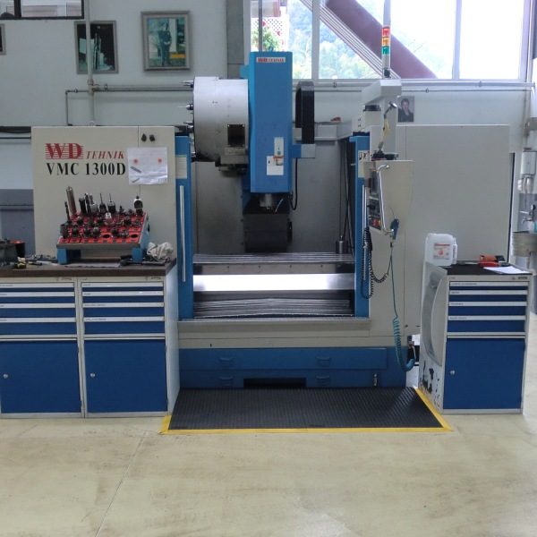 CNC rezkalnik